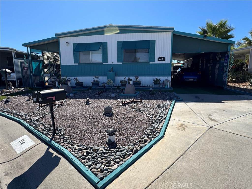 27601 Sun City Boulevard - Photo 1