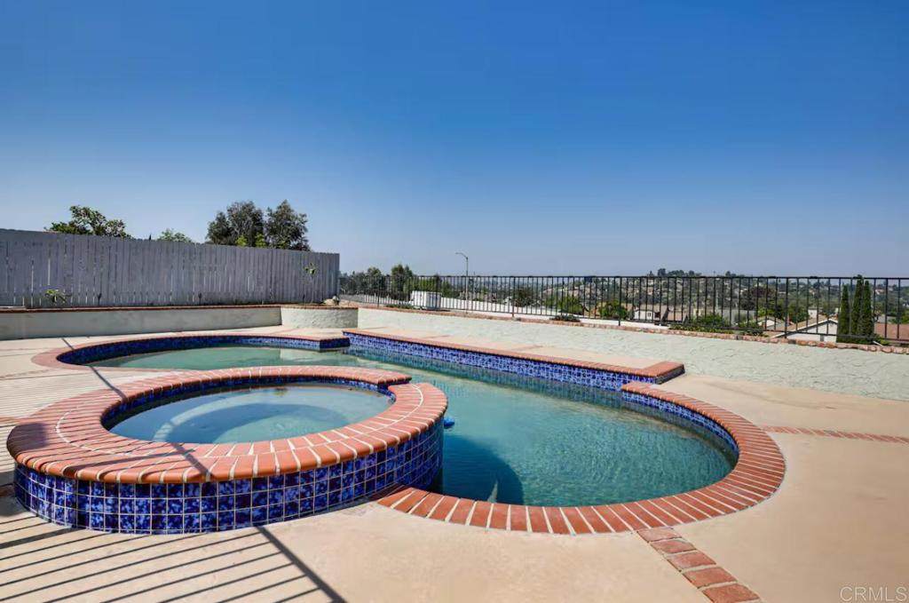 https://bt-photos.global.ssl.fastly.net/socal/orig_boomver_1_402379384-2.jpg