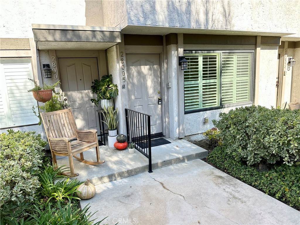 28005 28005 Ridgebluff Court - Photo 1