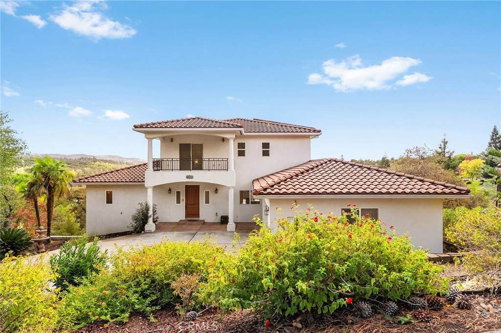 6073 Kanaka Avenue - Photo 1