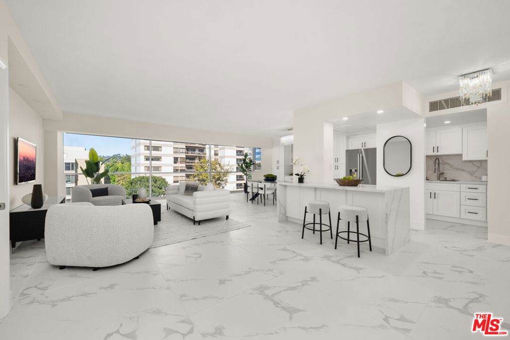 10450 Wilshire Boulevard - Photo 1