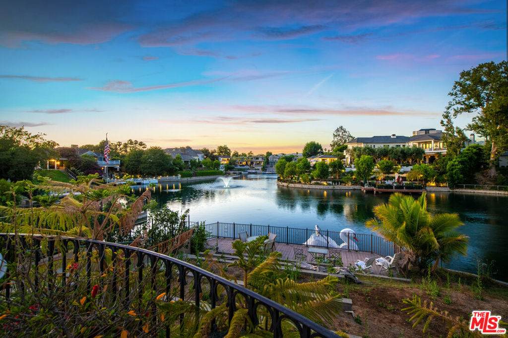 10061 Valley Spring Lane - Photo 1