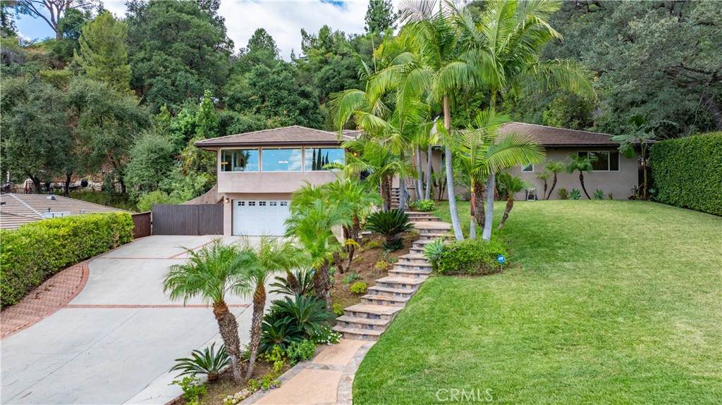 2047 Carolwood - Photo 1