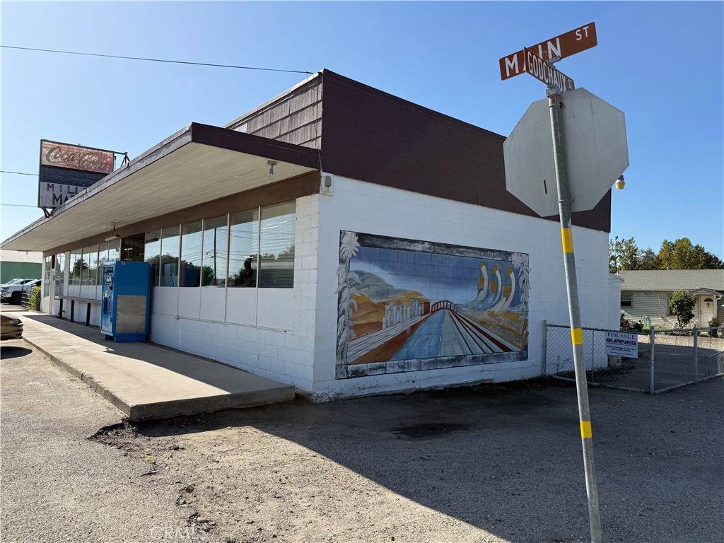 62454 Main Street - Photo 1