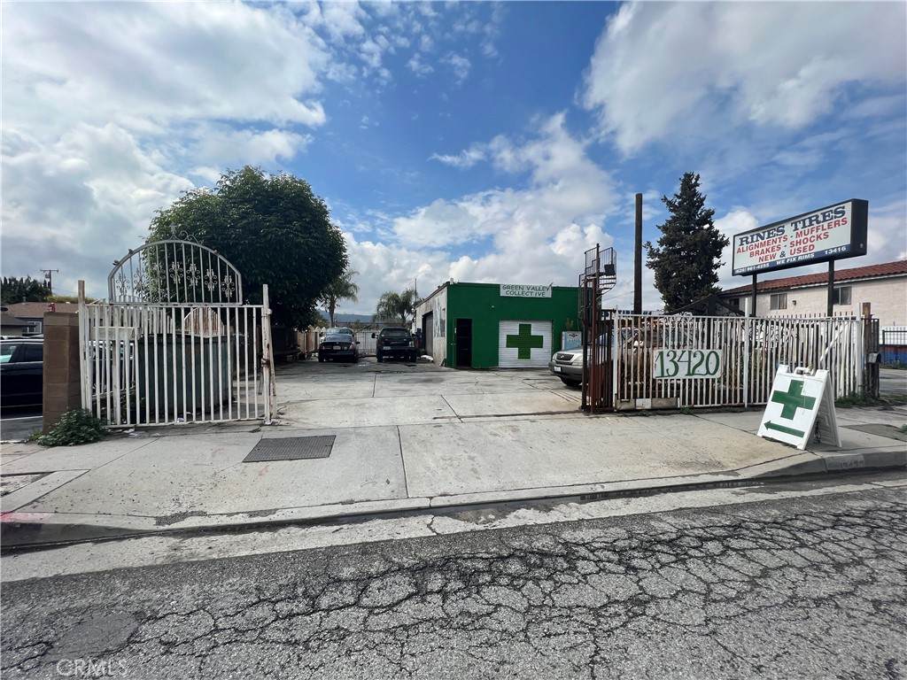 13420 Valley Boulevard - Photo 1