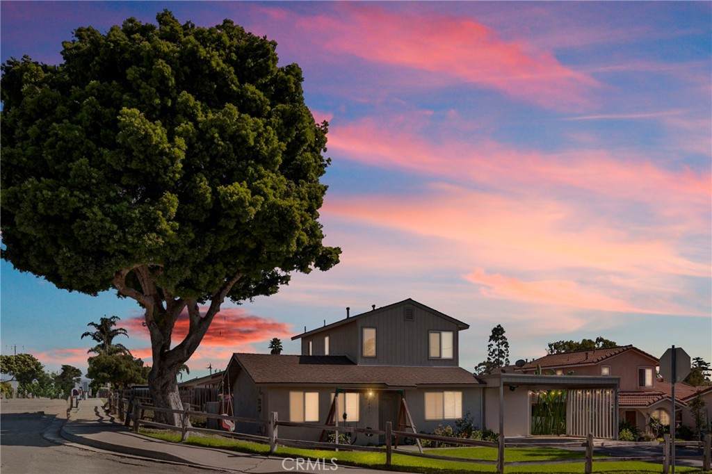 1401 21st Street - Photo 1