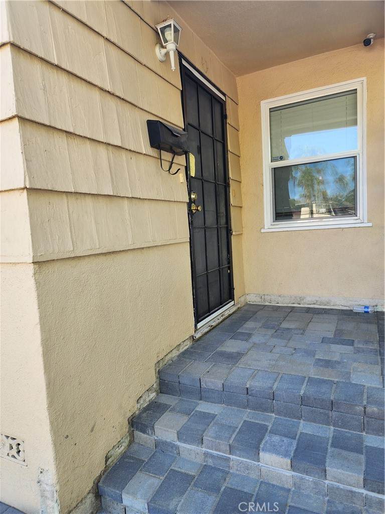 5834 Balcom - Photo 1