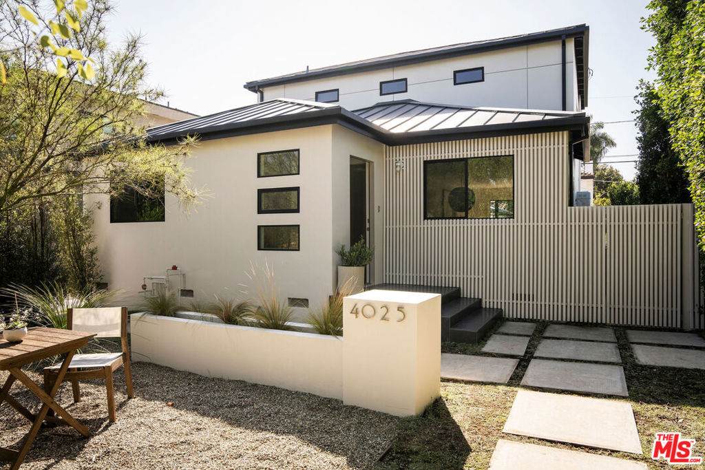 4025 Beethoven Street - Photo 1