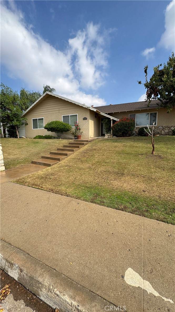 3623 Redlands - Photo 1