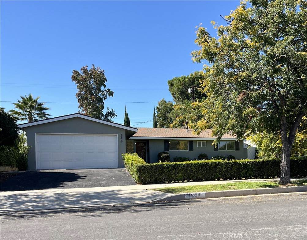 8429 Sunnybrae - Photo 1