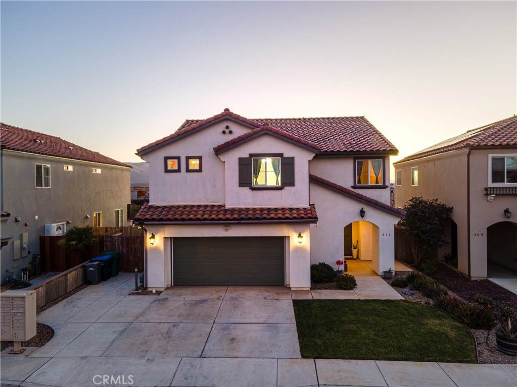 311 Las Flores - Photo 1