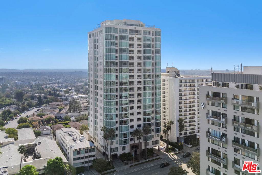 10380 Wilshire Boulevard - Photo 1