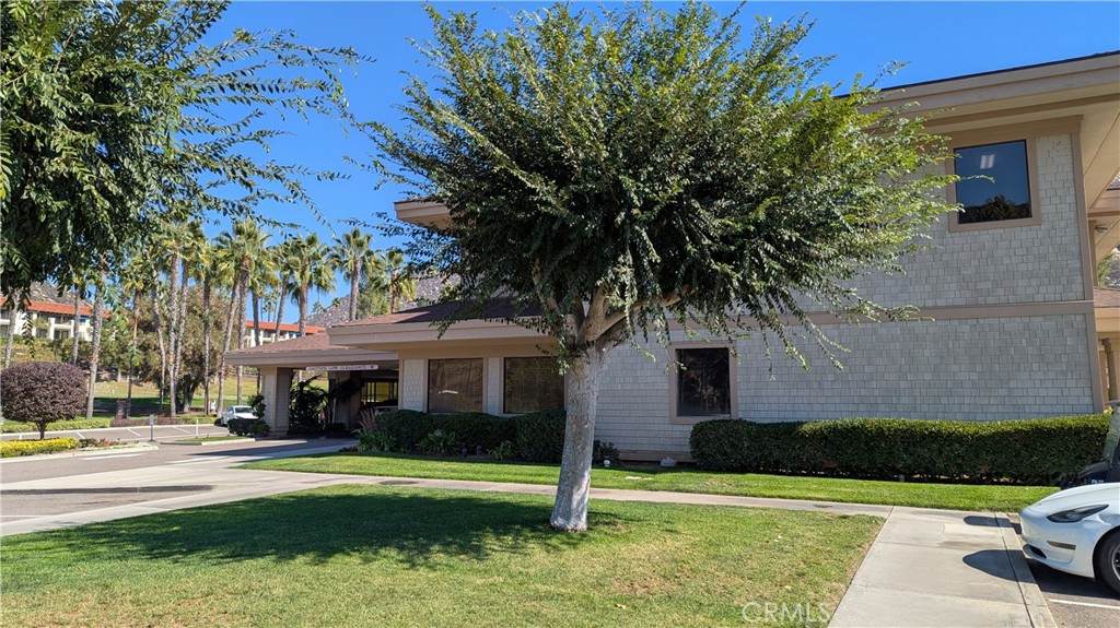 8860 Lawrence Welk - Photo 1