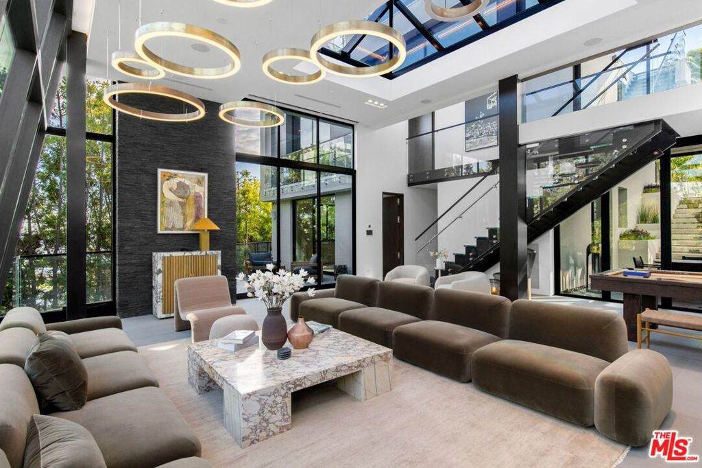 1317 Londonderry Place - Photo 1