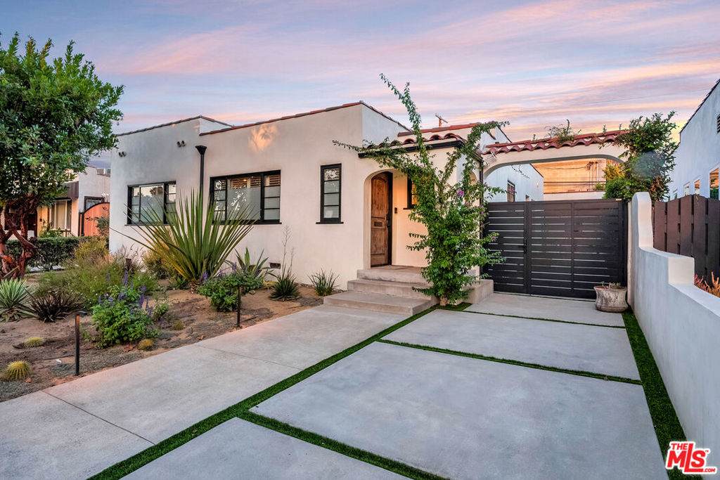 742 June Street - Photo 1