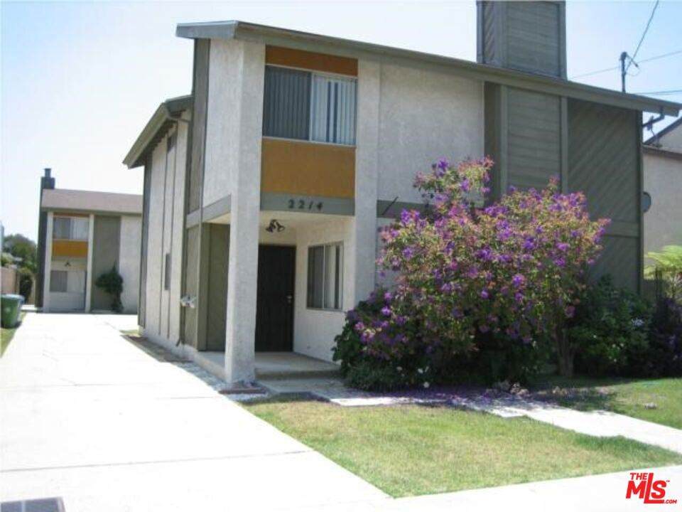 2214 Dufour Avenue - Photo 1