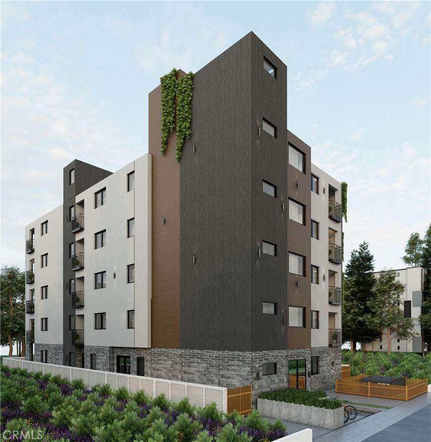 14717 Victory Boulevard - Photo 1