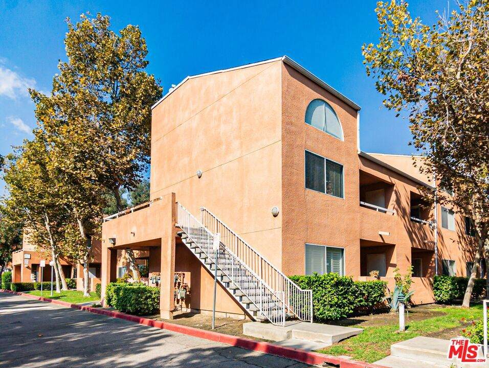 12601 Van Nuys Boulevard - Photo 1
