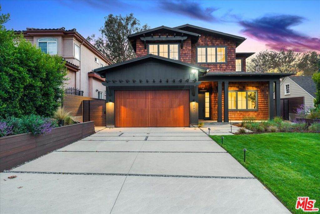 541 Westgate Avenue - Photo 1