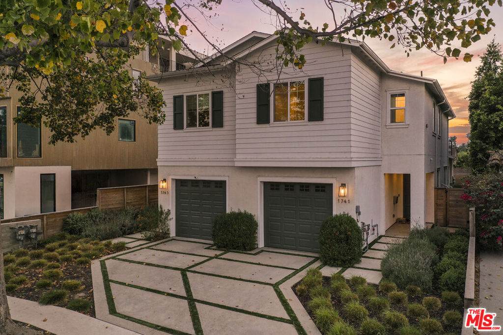 1741 S Marvin Ave - Photo 1