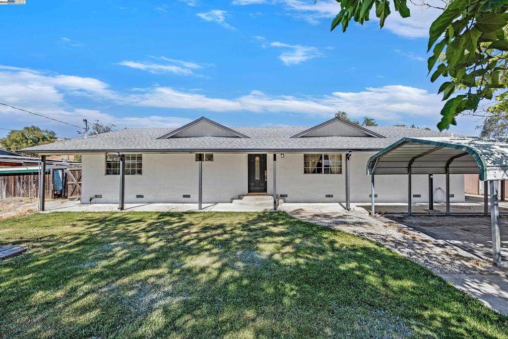 16881 Midway Rd - Photo 1