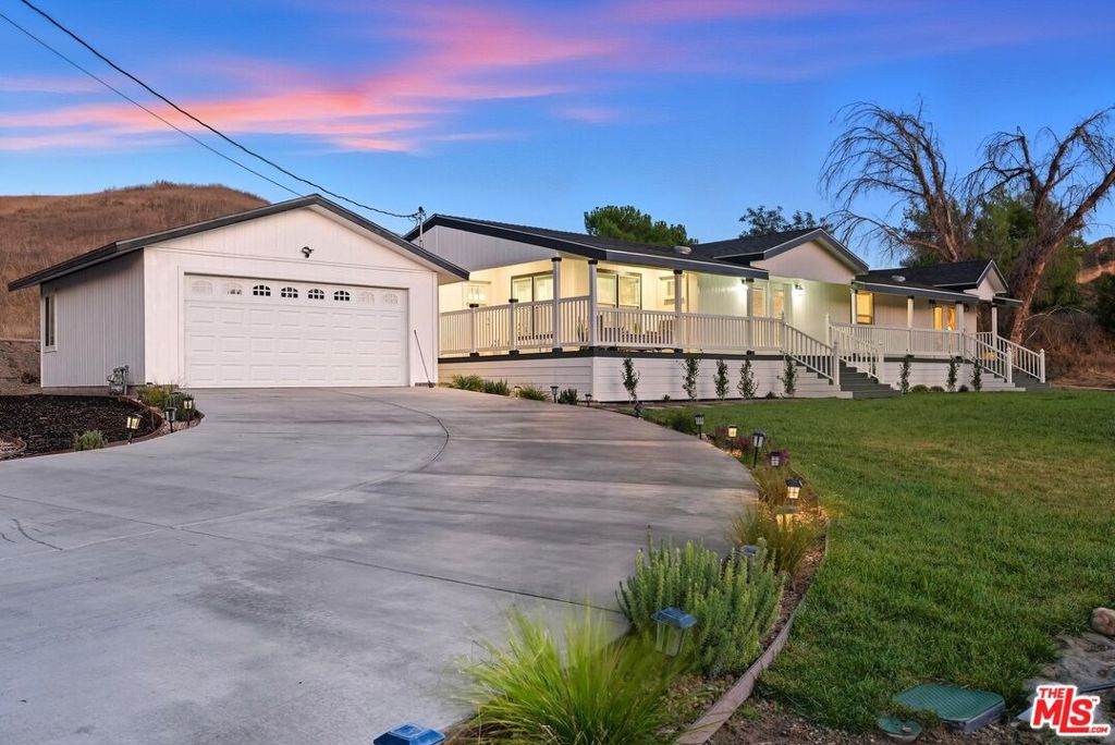 29626 Silver - Photo 1