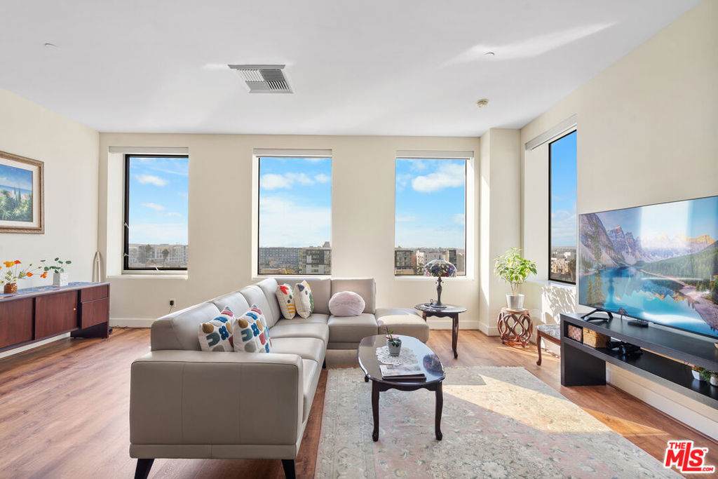 3810 Wilshire Boulevard - Photo 1