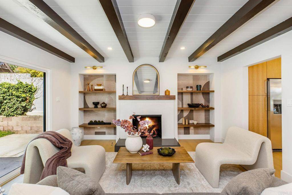 5511 S Corning Ave - Photo 1