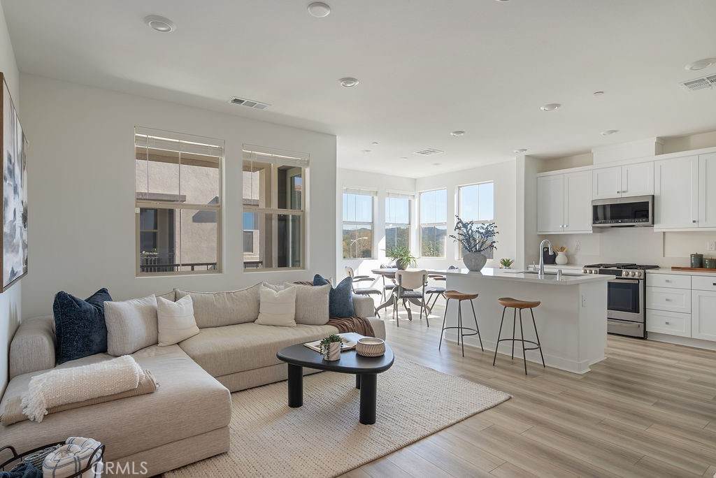 1300 Lasso Way - Photo 1