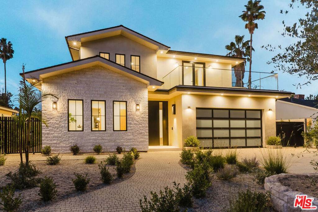 12427 Cumpston Street - Photo 1