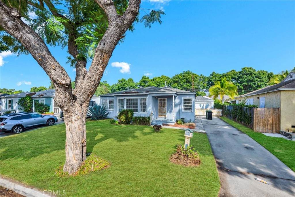 14357 Flomar - Photo 1