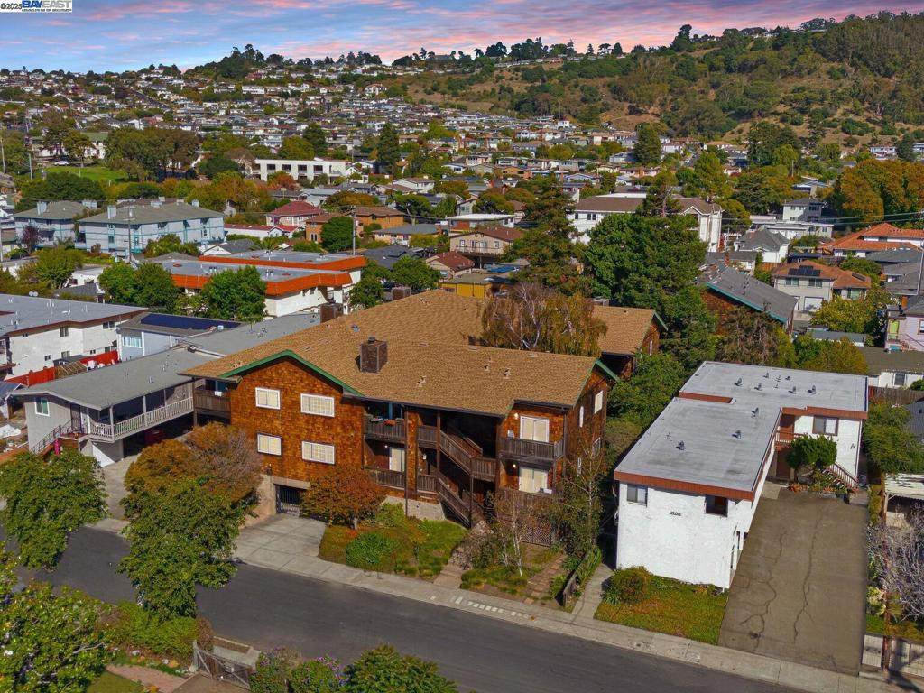 1708 Lexington Ave - Photo 1