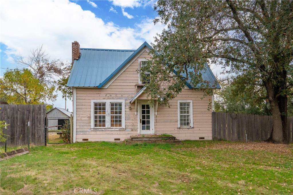 23629 Moon - Photo 1