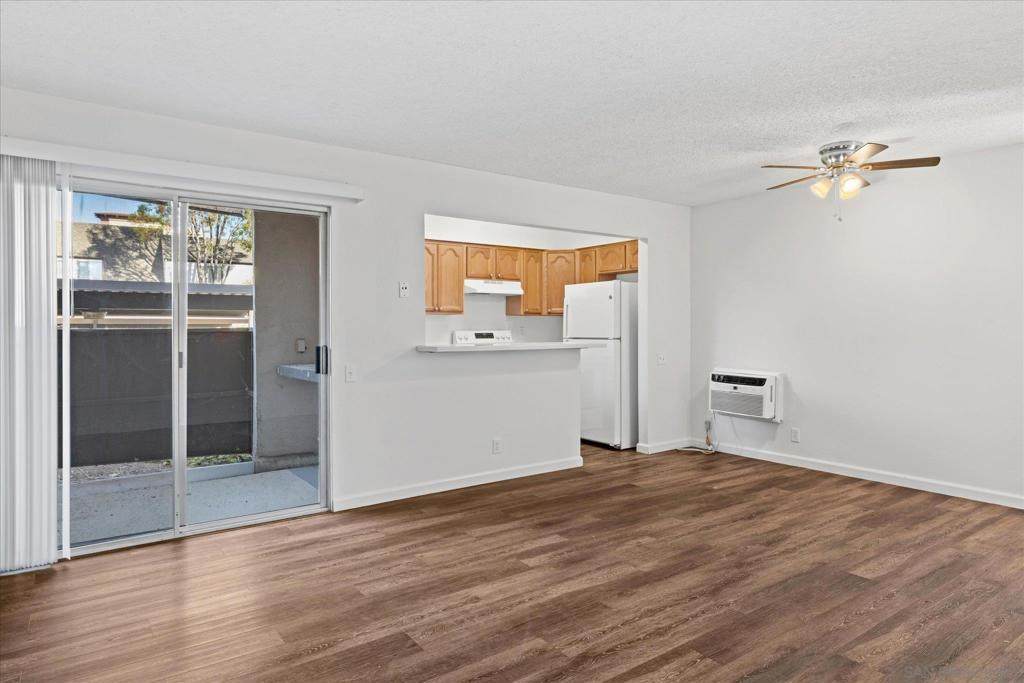 8069 Caminito De Pizza - Photo 1