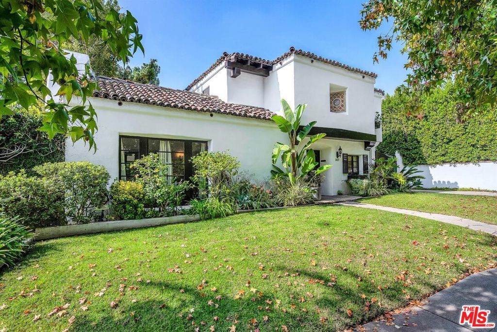 2027 Edgemont Street - Photo 1