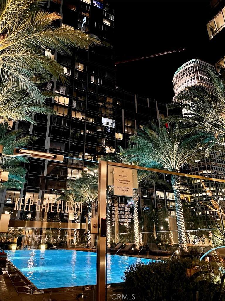 877 Francisco - Photo 1