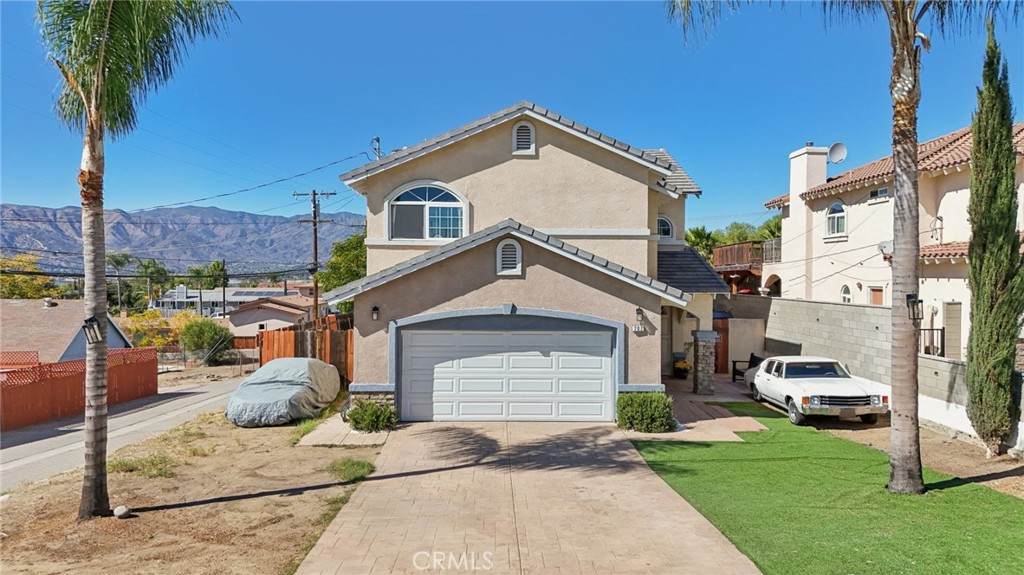 207 Campus Way - Photo 1