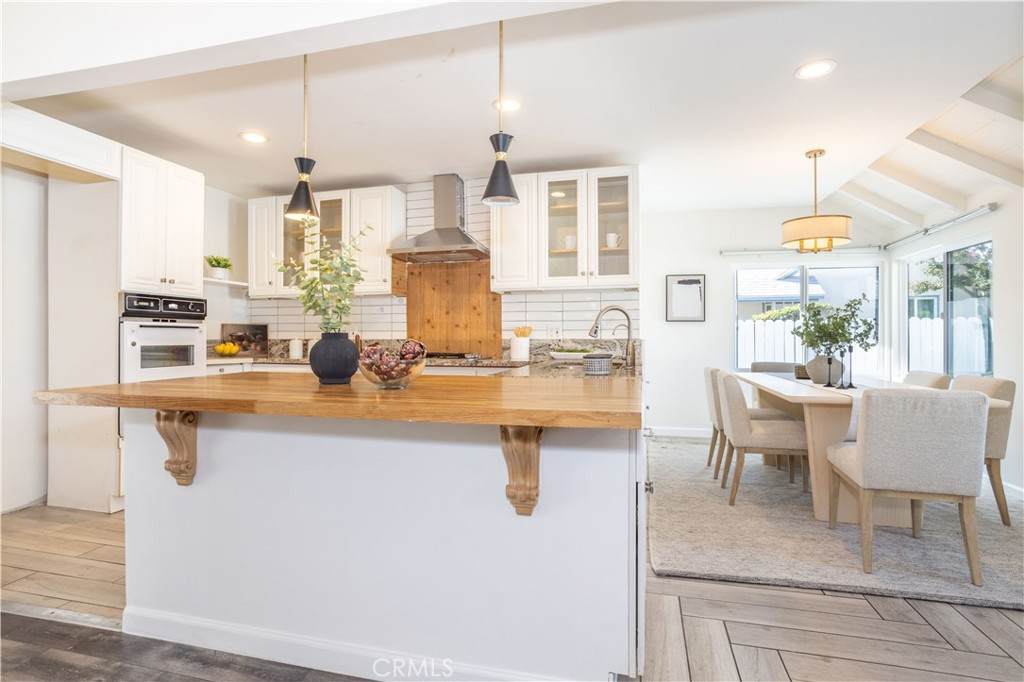 15756 Hart Street - Photo 1