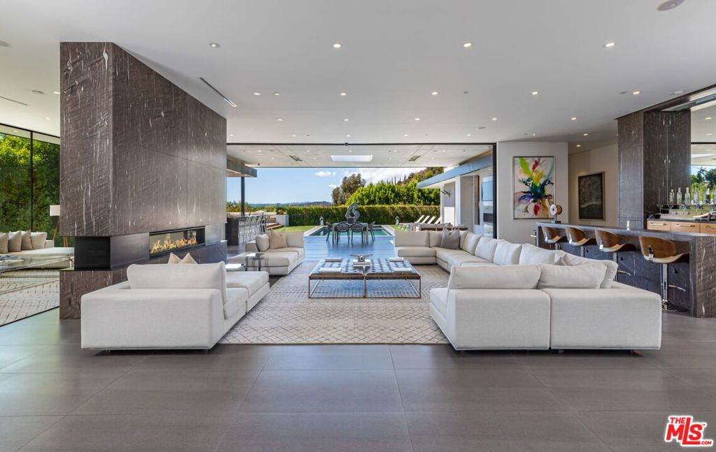 2002 Loma Vista Drive - Photo 1