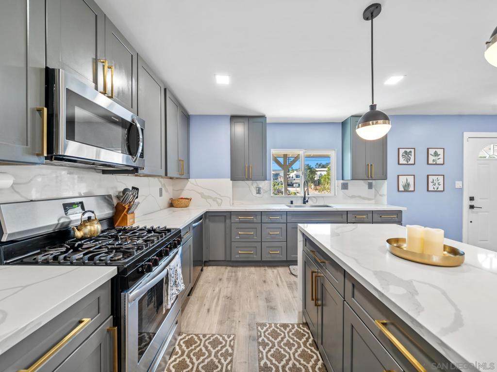 4259 View Place - Photo 1