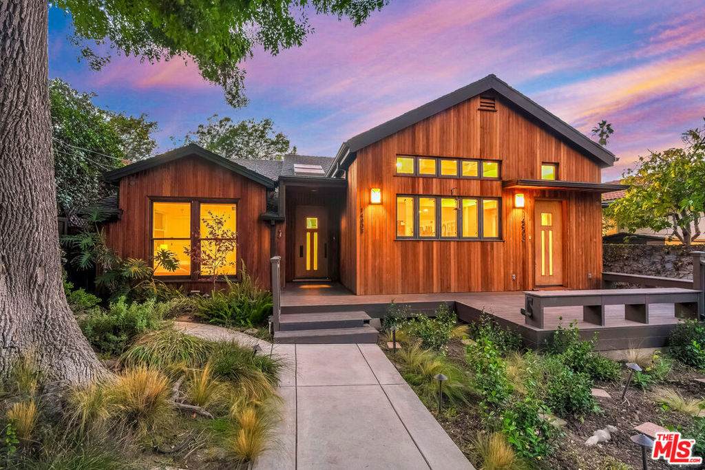 14903 Valley Vista Boulevard - Photo 1