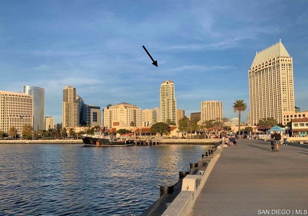 700 Harbor Dr - Photo 1