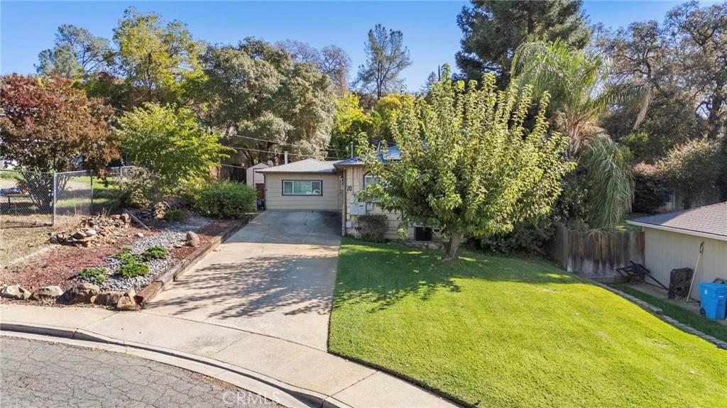 10 Service Circle - Photo 1