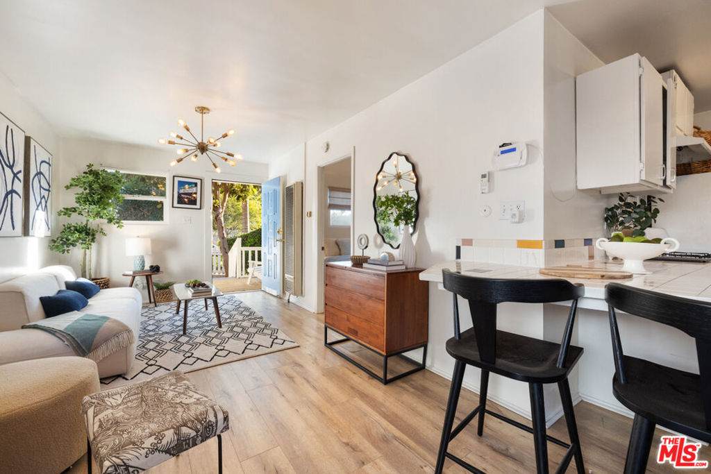 1545 Duane Street - Photo 1