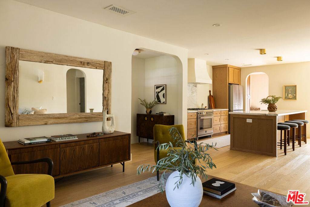 328 Hillsdale Street - Photo 1