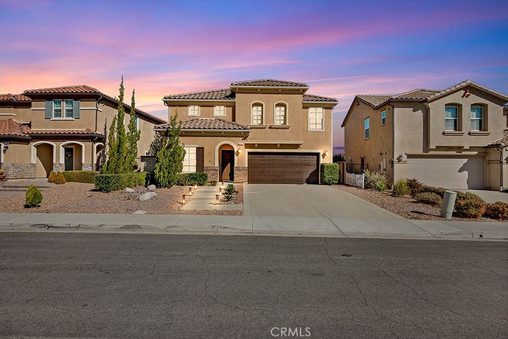 2727 Goldenrain Street - Photo 1