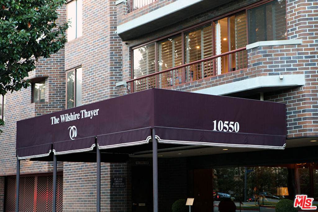 10550 Wilshire Boulevard - Photo 1