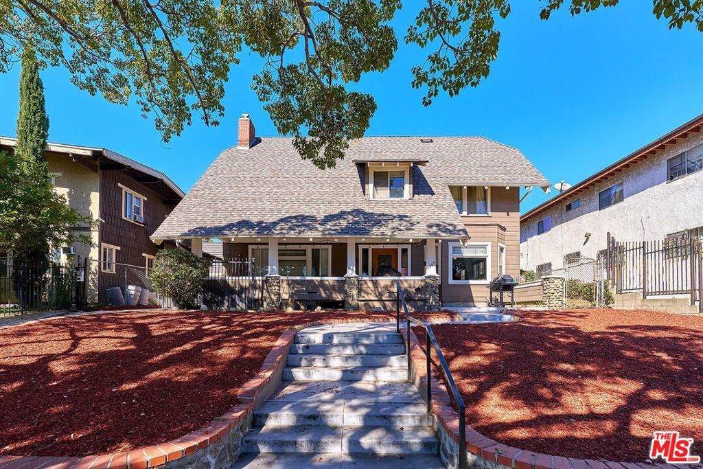 1959 La Salle Avenue - Photo 1