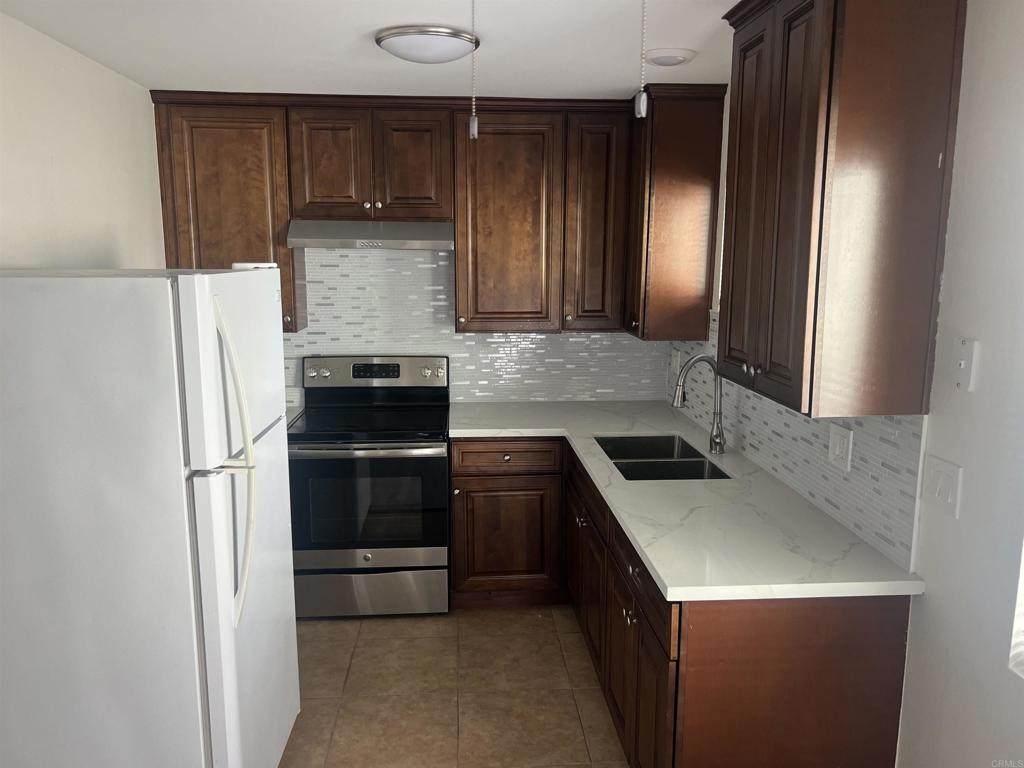 4310 54Th Street - Photo 1