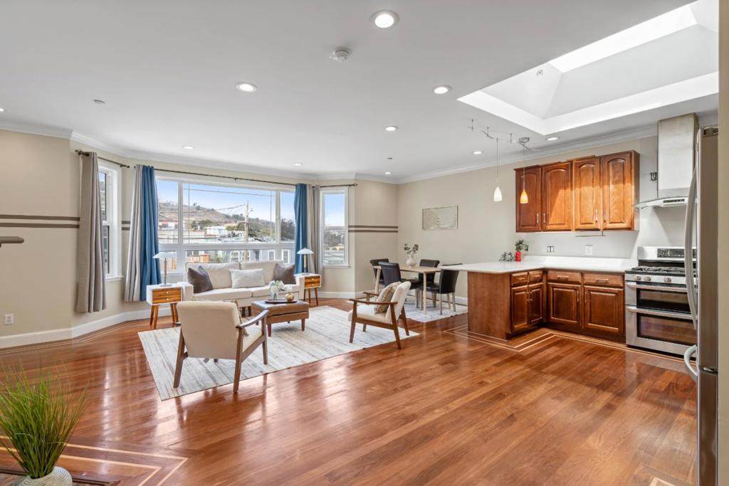 1047 Schwerin Street - Photo 1